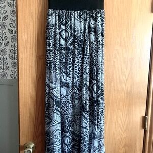Matty M Black/White/Grey Maxi Skirt Lined Size M